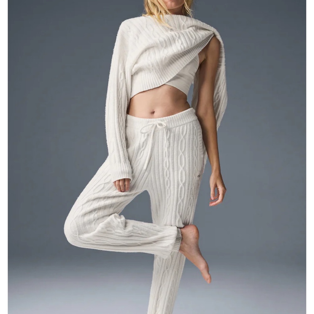 *NWT* ALO | Cable Knit Winter Bliss Pant